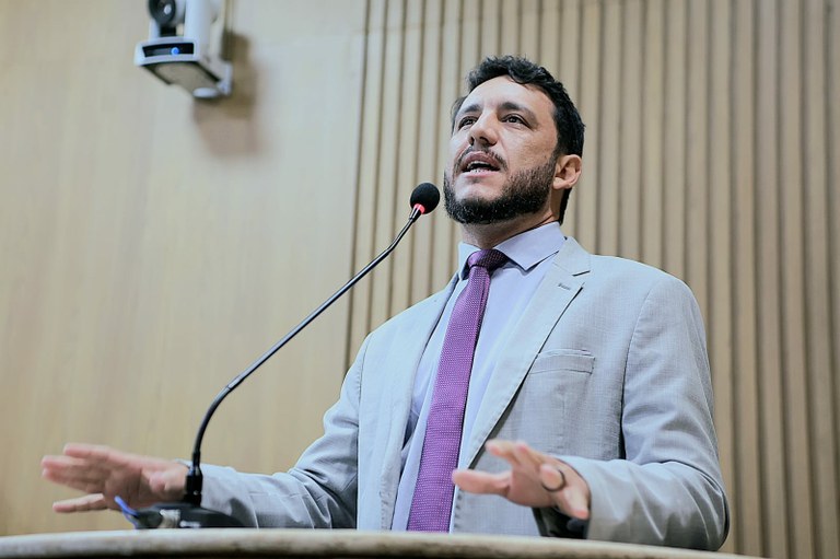 Camilo Daniel defende que fim da escala 6x1 trará impacto para o emprego em Aracaju