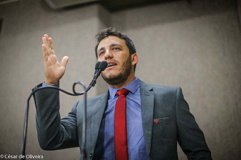 Camilo Lula critica excesso de agrotóxicos nos alimentos