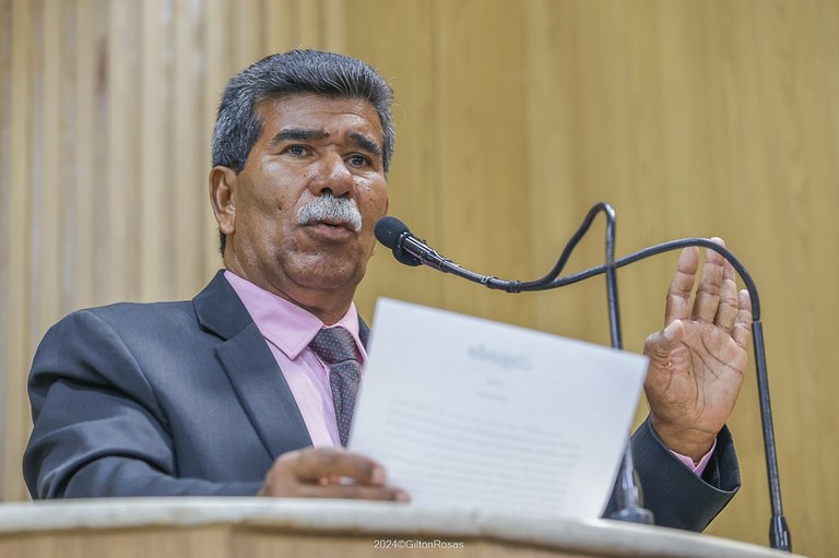 Caos na rede de esgoto do Santa Maria 