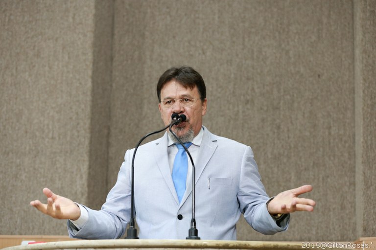 Carlito Alves destaca a situação do governador Belivaldo Chagas