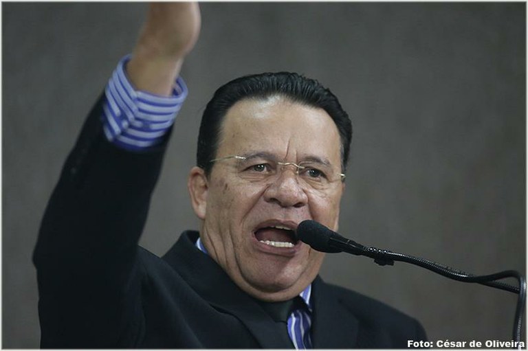 Carlito Alves destaca descaso com o turismo de Sergipe