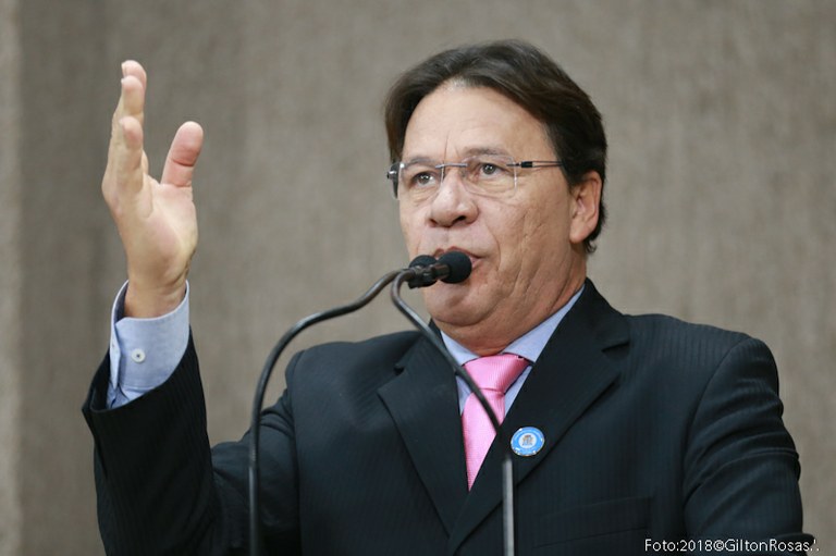 Carlito Alves fala sobre a falta d’água em Socorro 