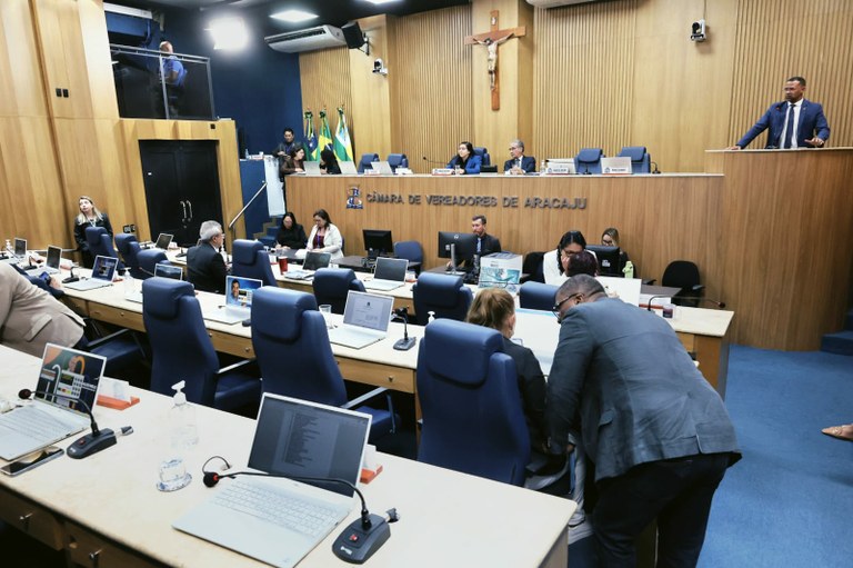 Carnaval, salvamento na Praia dos Artistas e debates sobre inclusão marcam o Grande Expediente na Câmara de Aracaju