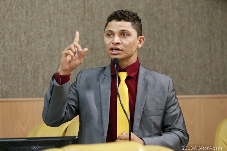 Caso carroças: Soneca é contra maus-tratos e a favor da atividade de carroceiro