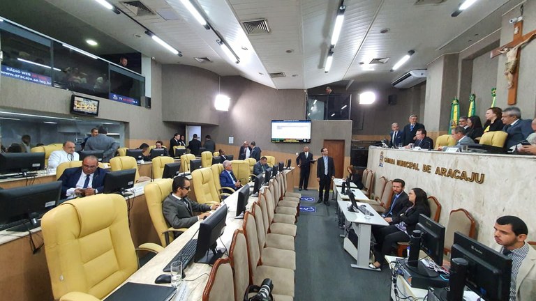 CMA aprova a redução do recesso parlamentar em 1ª discussão