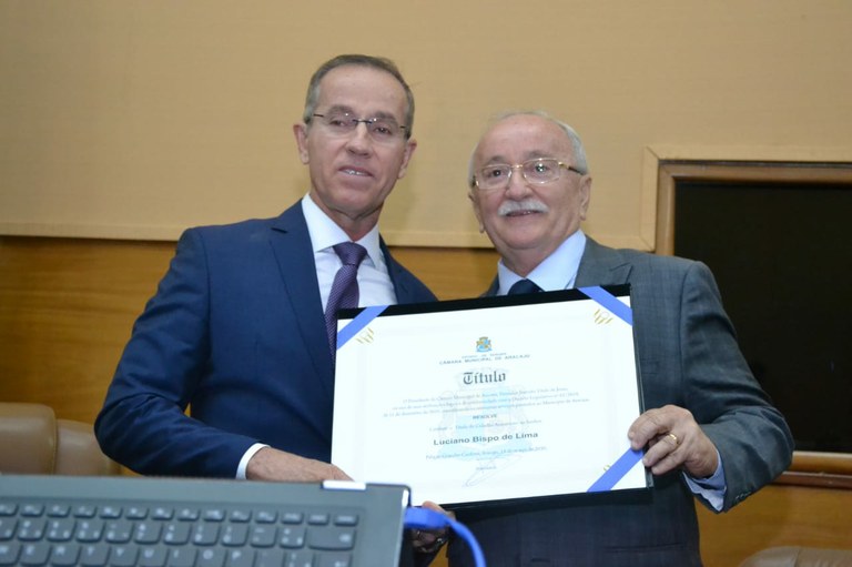 CMA concede título de Cidadão Aracajuano ao deputado estadual Luciano Bispo