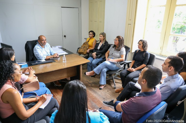 CMA vai elaborar manual de redação e estilo