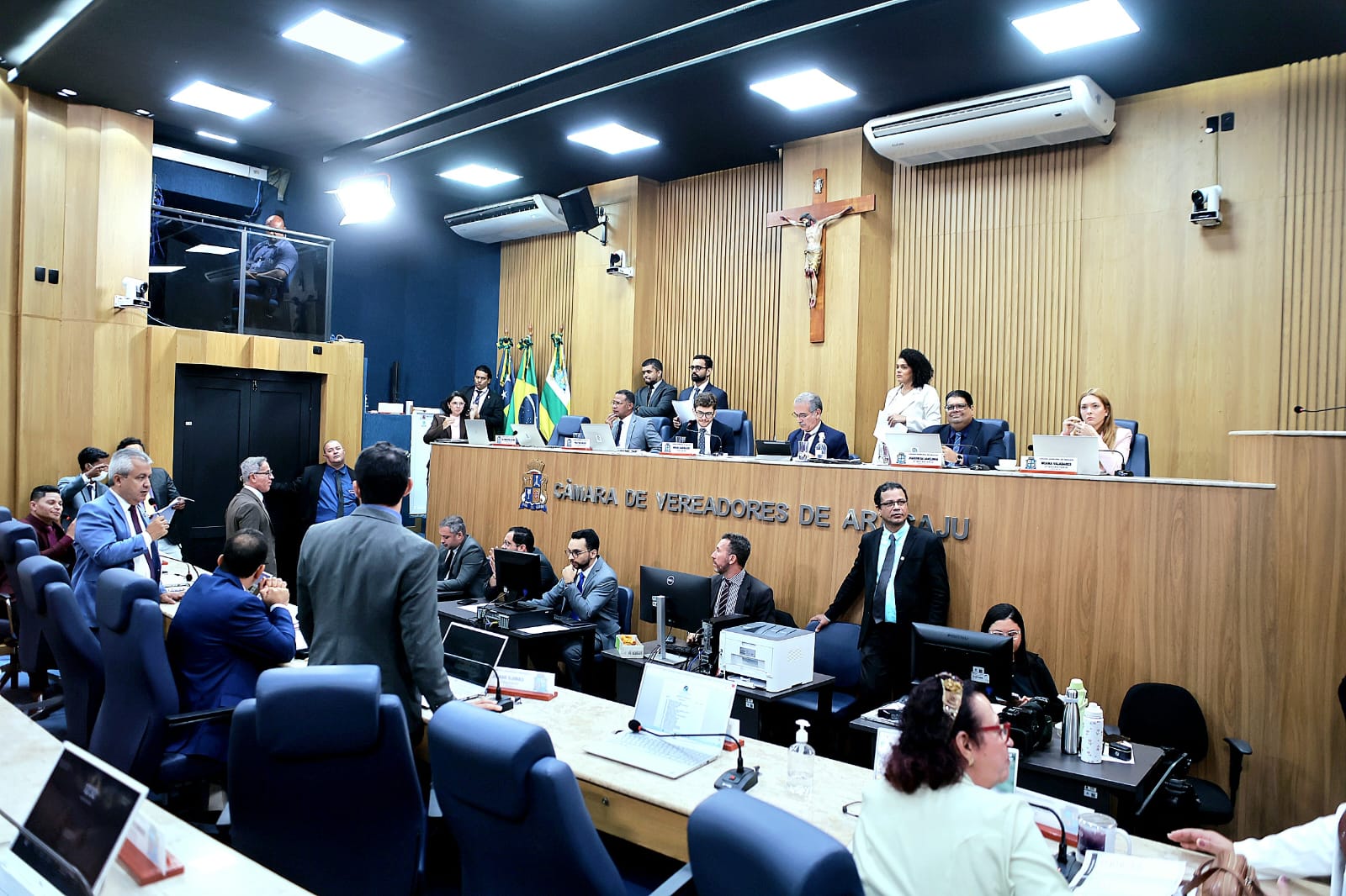 Com apoio unânime, Câmara de Aracaju aprova pacote de reajustes para servidores de Aracaju
