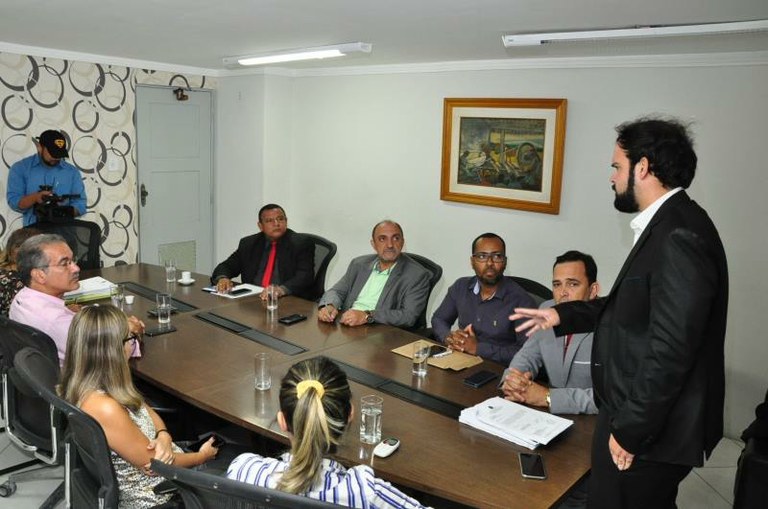 Comissão de Finanças da CMA debate a LOA