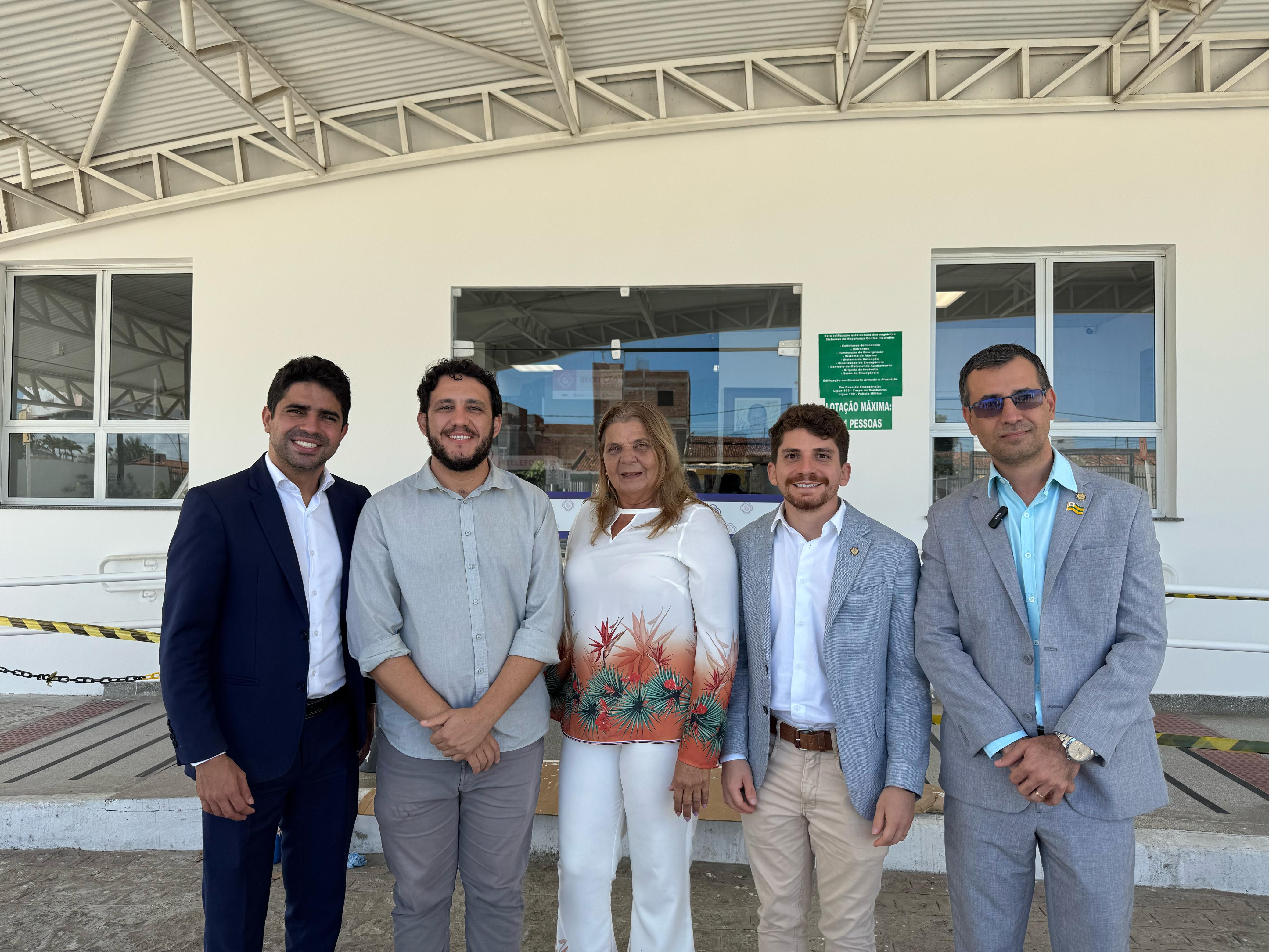 Comissão de Saúde da Câmara realiza visita a maternidade Lourdes Nogueira, após receber denúncias 