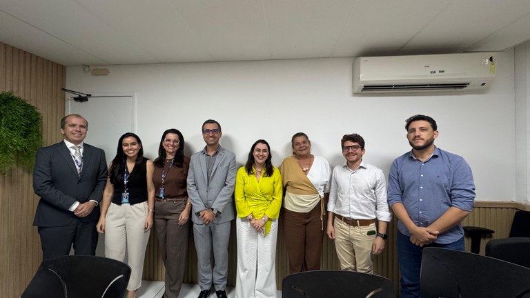 Comissão de Saúde da CMA realiza visita a secretaria de Saúde para questionar os serviços da maternidade Lourdes Nogueira  