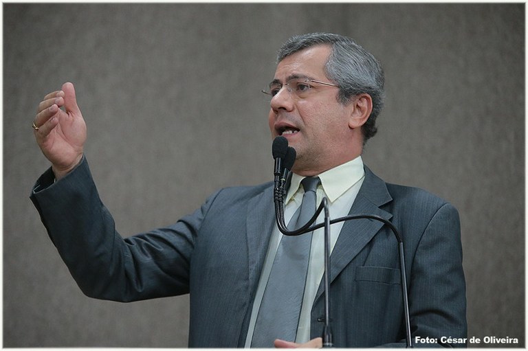 Comissão finaliza proposta de revisão do Regimento Interno da Câmara Municipal