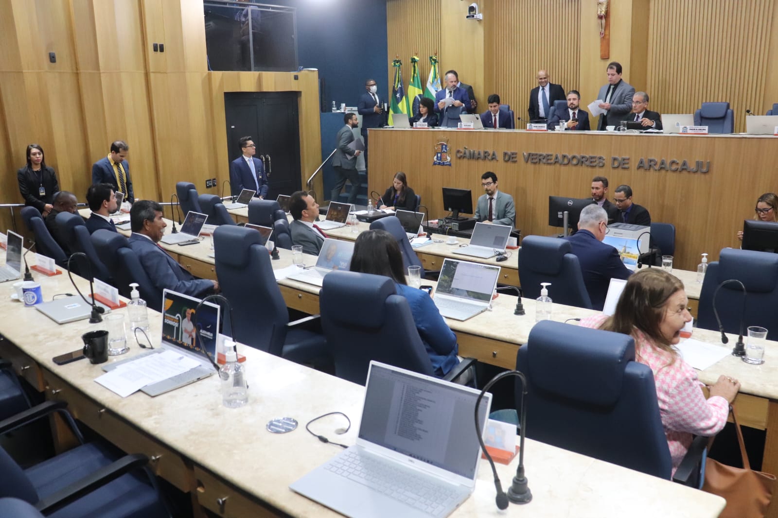 Confira o que foi discutido no Pequeno Expediente desta quarta-feira, 18 