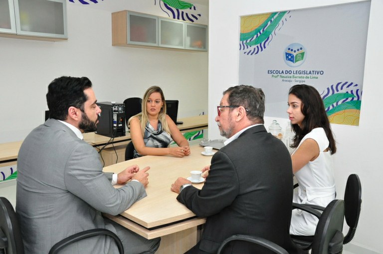 Coordenador do Interlegis se reúne com direção da Escola do Legislativo para firmar parcerias com a CMA