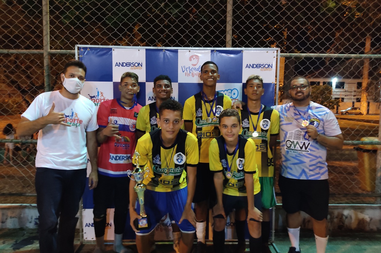 Copinha Saudoso Tuca incentiva o esporte e comemora revitalização das quadras