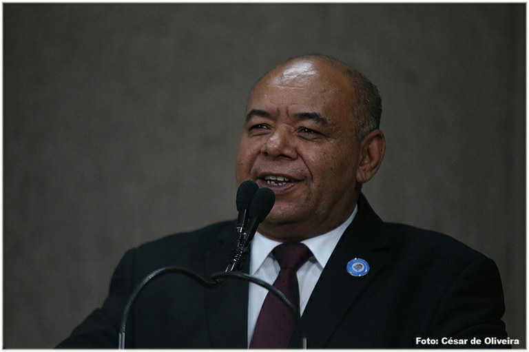 Projeto de Lei regulariza o uso de talheres cromados na capital