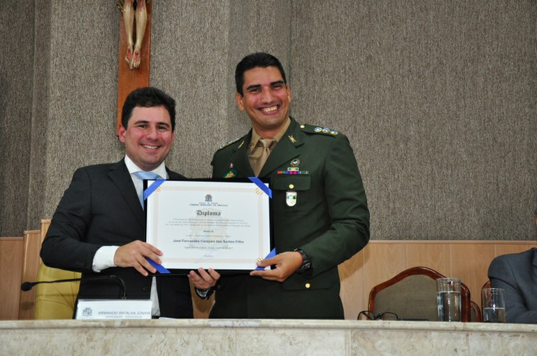Coronel José Fernandes Carneiro dos Santos Filho recebe título de cidadão aracajuano