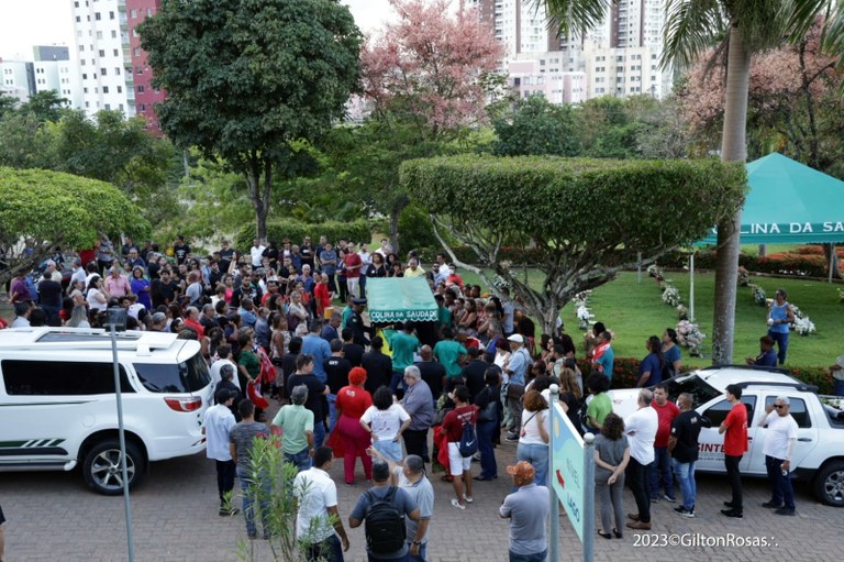 Corpo de Ângela Melo é sepultado em Aracaju