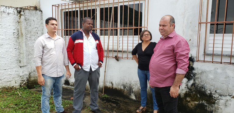 Creche do Porto Dantas fica sem funcionar por causa de alagamento, e vereador Isac busca solução