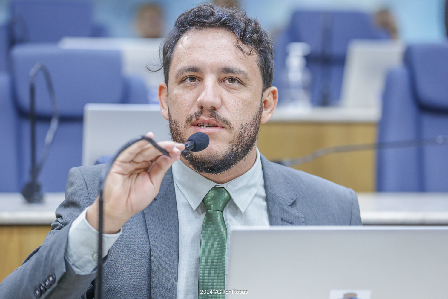 Creche, maternidade, UBS, escola em tempo integral e espaço esportivo: Camilo comemora anúncio de obras do PAC em Aracaju