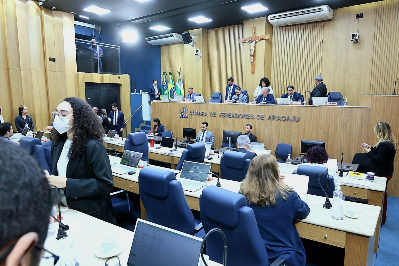 Críticas às alterações propostas ao Projeto Antifacção e às justificativas da SMTT para demora no envio de documentos marcam o Pequeno Expediente