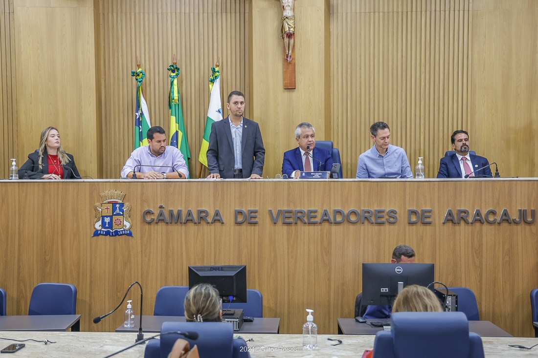 De autoria de Elber, Audiência Pública debate, na CMA, problemáticas da Maternidade Nossa Senhora de Lourdes. 