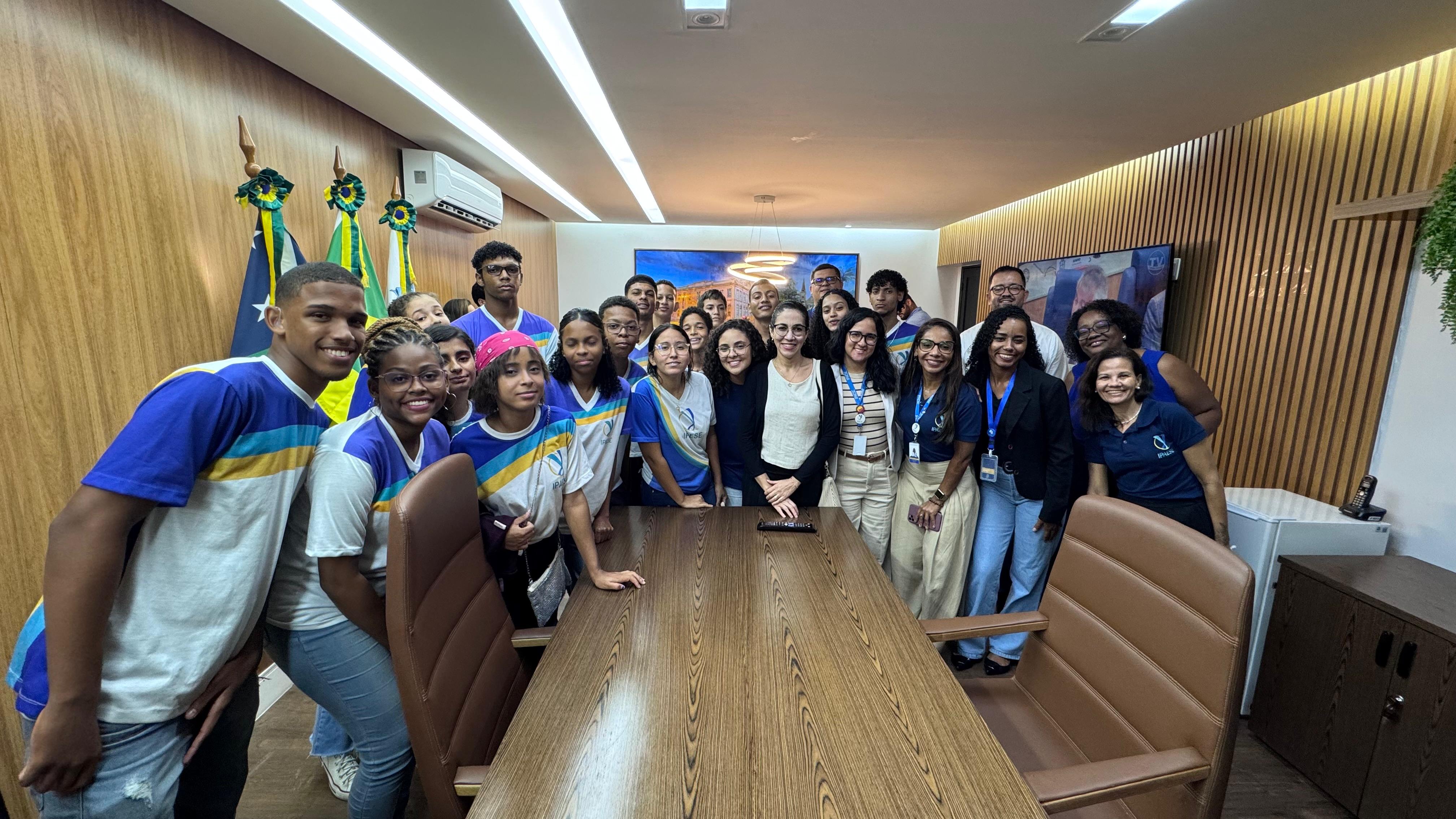 Dia Nacional do Surdo: Escola do Legislativo de Aracaju fomenta inclusão e cidadania com a participação do IPAESE