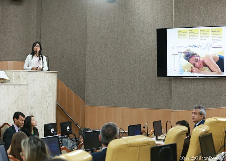 Distúrbio do sono é debatido em Tribuna Livre