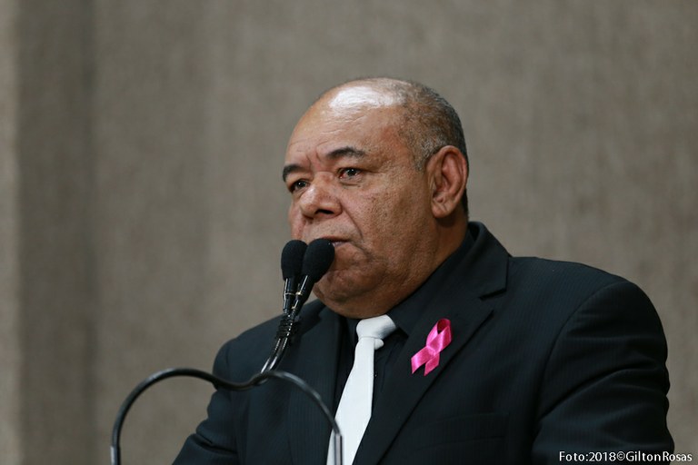 "Diz não à meia-passagem aos domingos e a gratuidade aos idosos, mas quer tarifa R$ 4,44", alerta Seu Marcos sobre Setransp