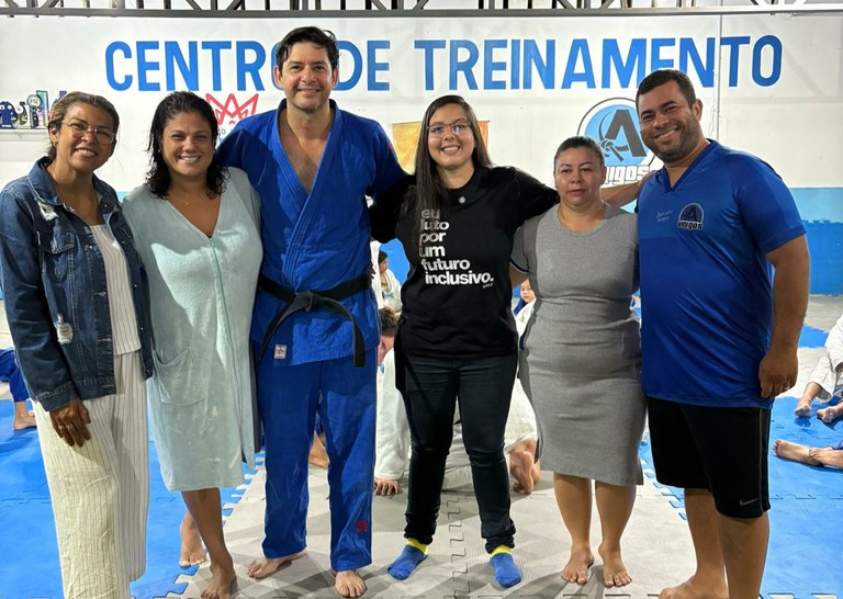Do Tatame para a Vida: Vereadora Thannata da Equoterapia visita Projeto ‘Amigos do Judô’ que Transforma Realidades em Aracaju