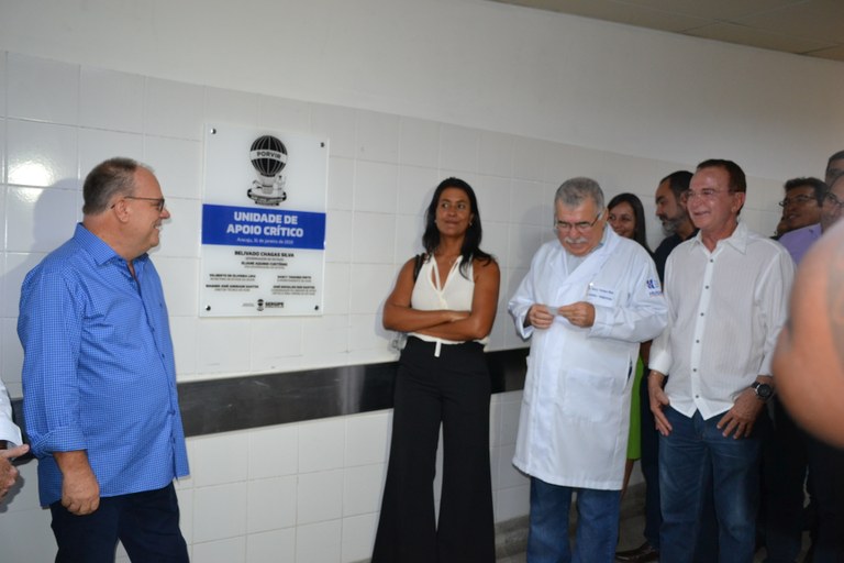 Dr. Gonzaga acompanha inauguração da Unidade de Apoio Crítico do Huse