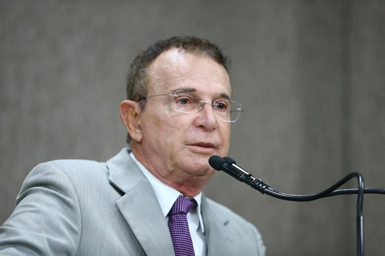 Dr. Gonzaga alerta população sobre movimento antivacinação