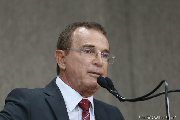 Dr. Gonzaga chama o governador para visitar o HUSE