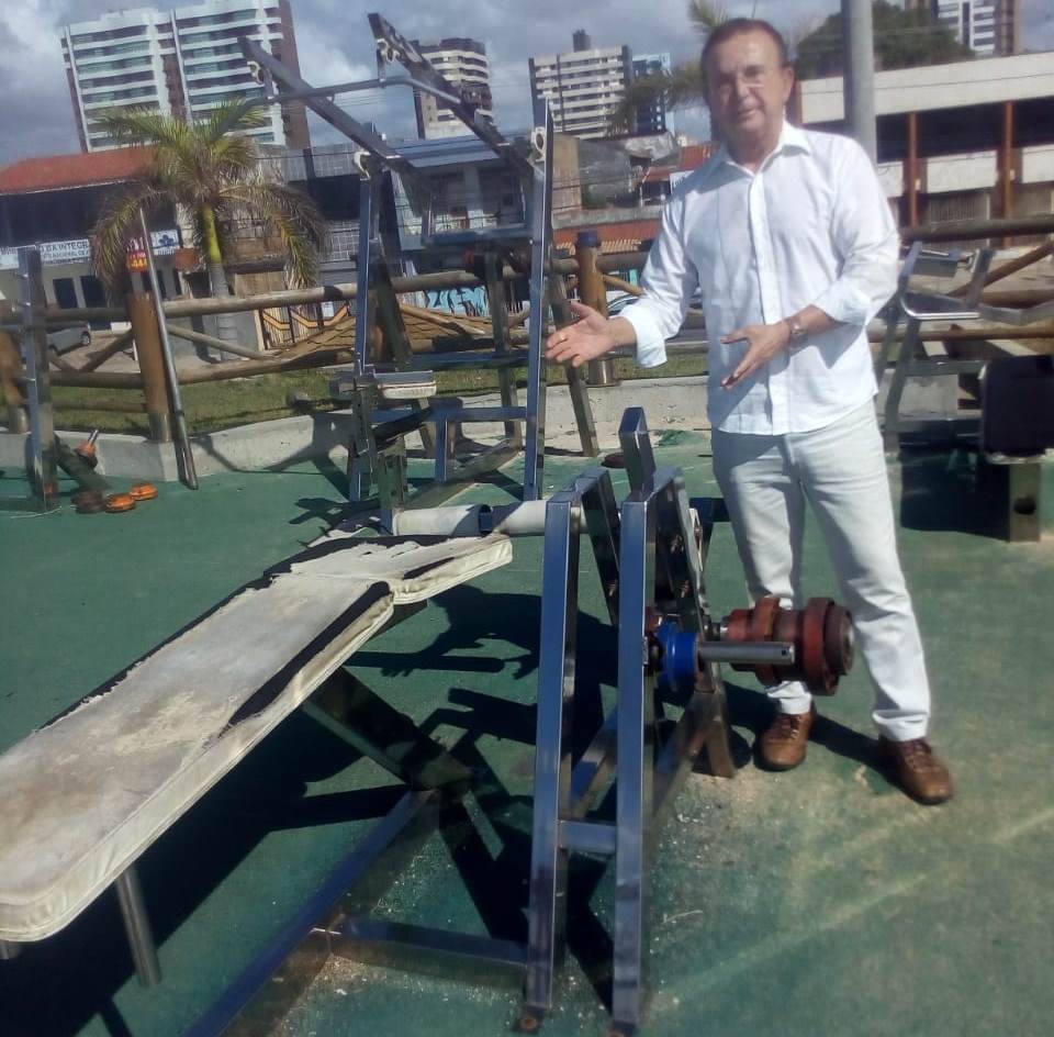 Dr. Gonzaga confere destruição de espaço público de lazer