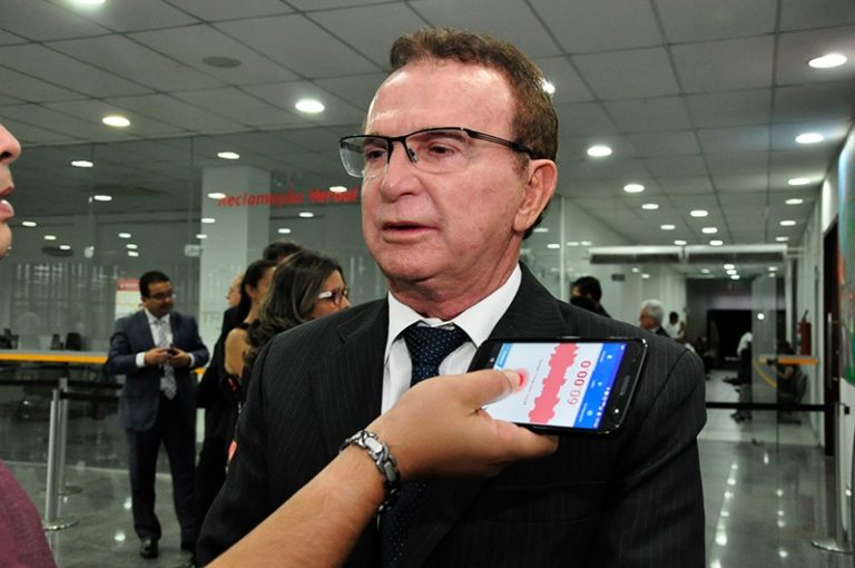 Dr. Gonzaga demostra preocupação com trotes para o Samu