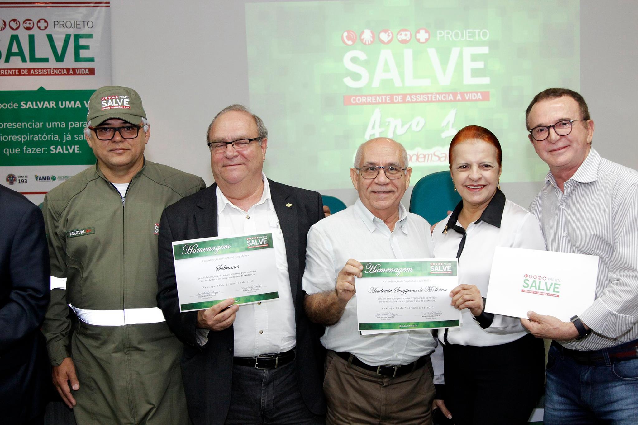 Dr. Gonzaga é homenageado na Sociedade Médica de Sergipe