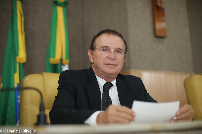 Dr. Gonzaga fala prevenção do câncer de colo uterino