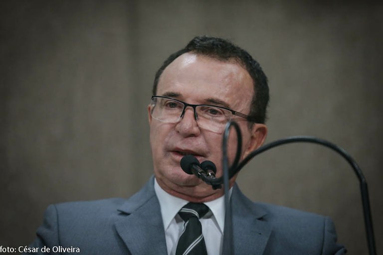 Dr. Gonzaga pede ao prefeito que leve festejos juninos para o mercado do Augusto Franco