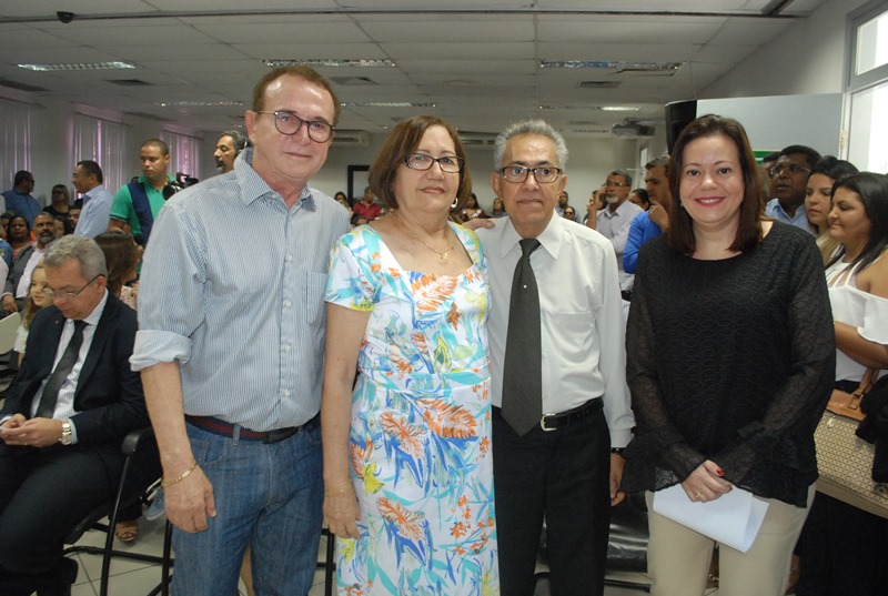 Dr. Gonzaga presta condolências a secretária municipal de saúde