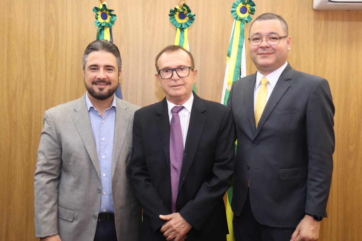 Dr. Gonzaga tomou posse como vereador da CMA nesta quarta-feira. 