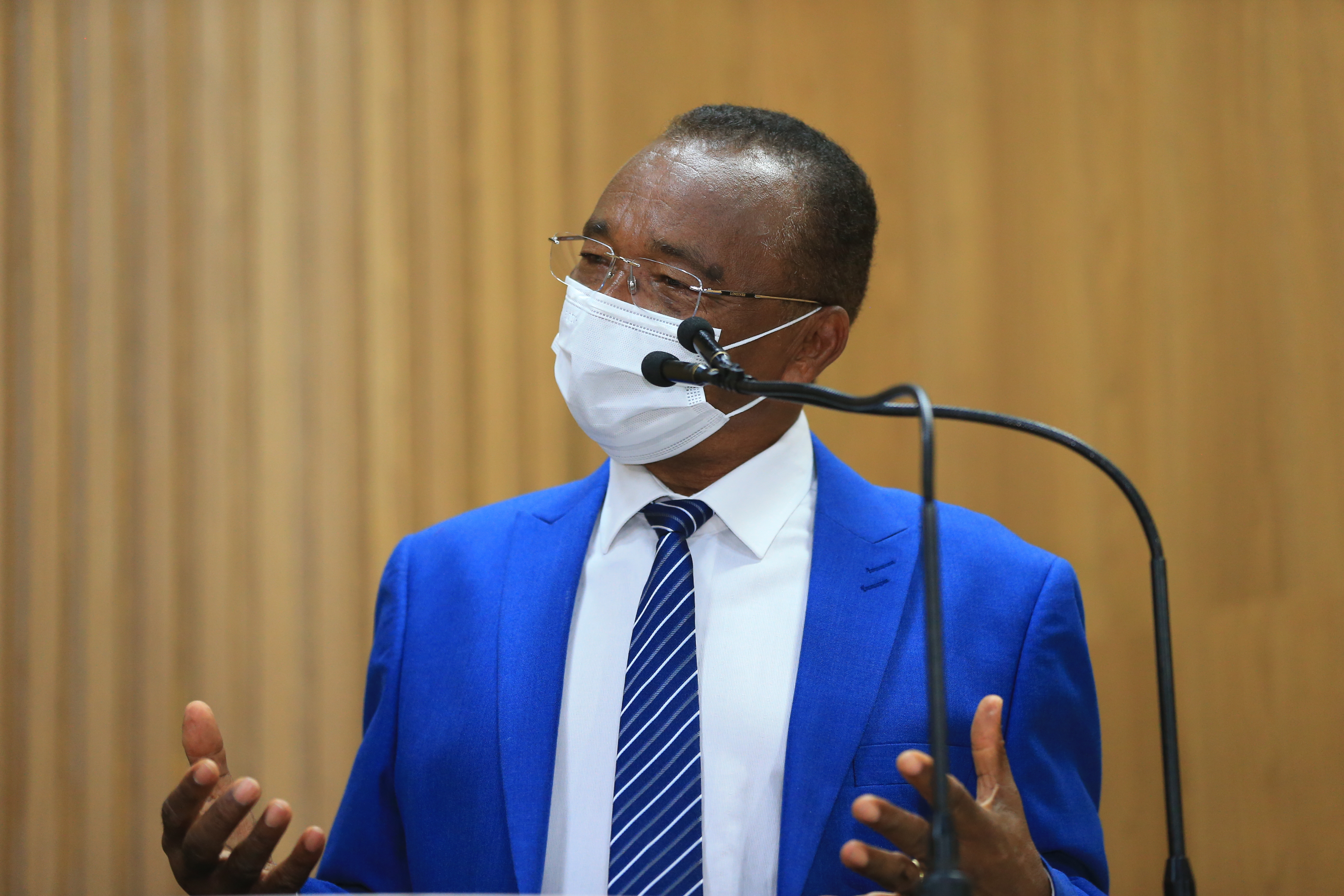 Dr. Manuel Marcos cobra celeridade em atendimento nos hospitais públicos de Sergipe 