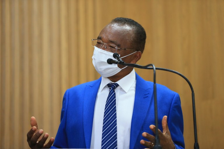 Dr. Manuel Marcos cobra celeridade em atendimento nos hospitais públicos de Sergipe 