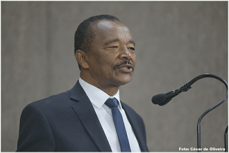 Dr. Manuel Marcos fala da importância do Outubro Rosa