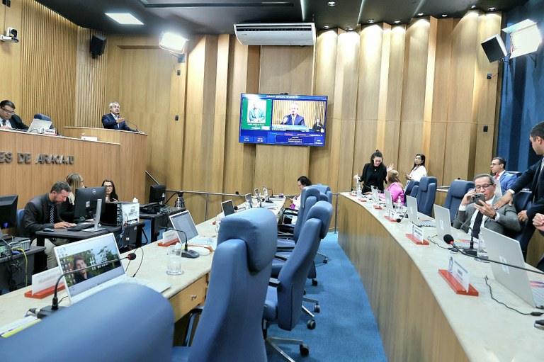 Durante o Pequeno Expediente, vereadores destacam Corrida de Aracaju, entrega da Praça da Juventude e problemas em avenidas da capital 