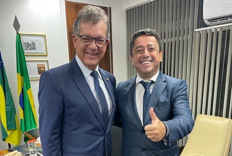 Durante viagem a Brasília, Fabiano Oliveira visita parlamentares sergipanos