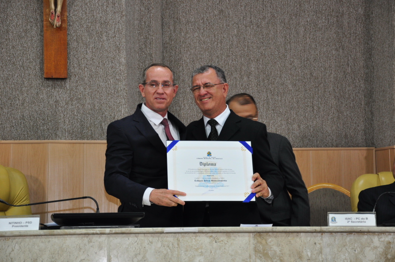 Edson Silva Nascimento recebe Título de Cidadão Aracajuano