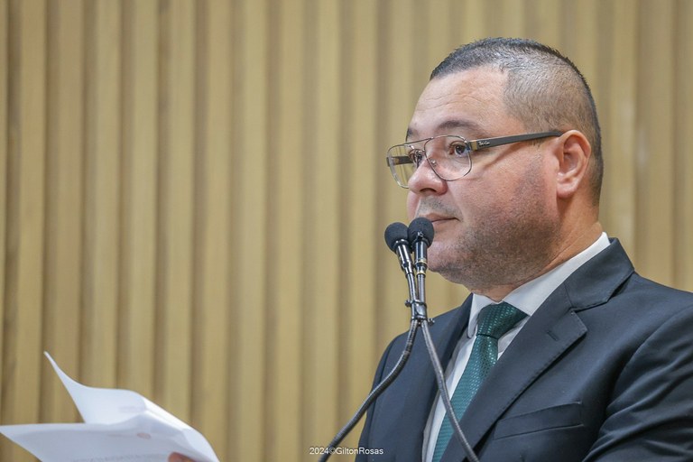 Eduardo Lima pede a ampliação do atendimento no Hospital Nestor Piva.