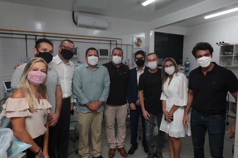 Eduardo Lima se junta a voluntários e reforça atuação em presídios e em hospital incendiado