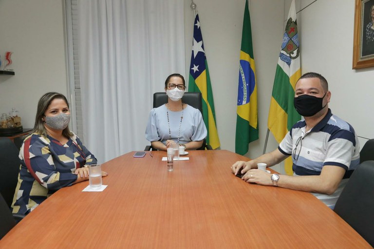 Eduardo Lima se reúne com vice-prefeita e defende vacinação de pessoas em situação de rua
