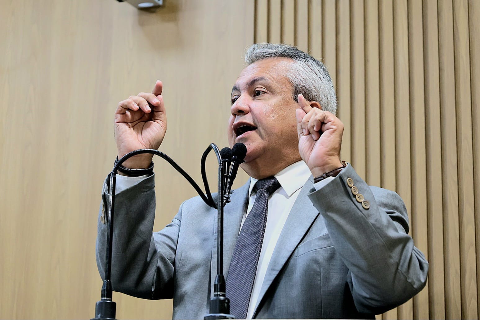 Elber Batalha anuncia que pode deflagrar nova “Operação Caça Fantasmas” na Prefeitura de Aracaju 